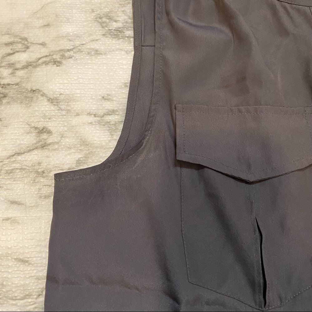 J. Crew Gray Sleeveless Button Down Y2K Preppy Retro Business Casual Blouse - Picture 9 of 15